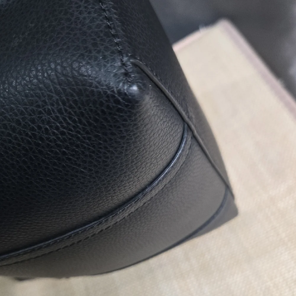 Tory Burch Black Tote EUC - Picture 7 of 14